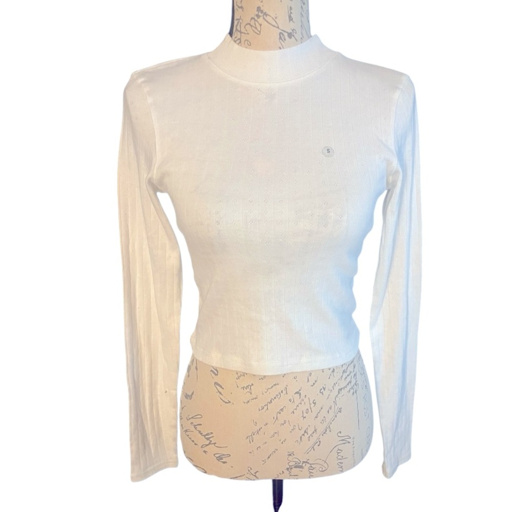 AEO Mock Neck Crop Long Sleeve SMALL